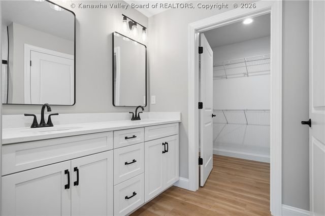 105 Ruffner Circle, Fraziers Bottom, WV 25082