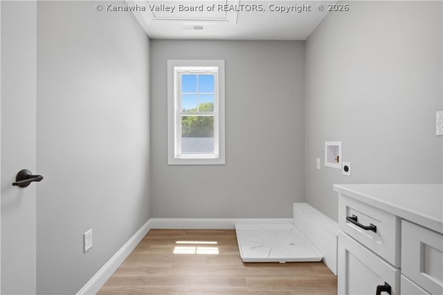 105 Ruffner Circle, Fraziers Bottom, WV 25082