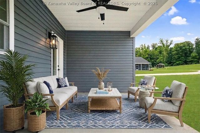105 Ruffner Circle, Fraziers Bottom, WV 25082