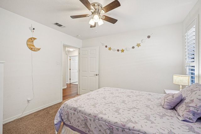 1911 N Weston Loop, Kerrville, TX 78028
