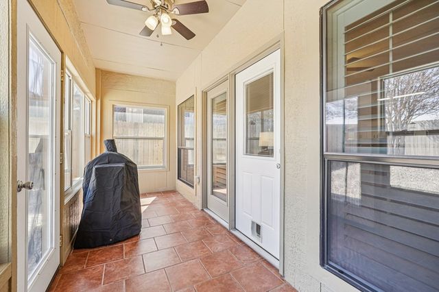 1911 N Weston Loop, Kerrville, TX 78028