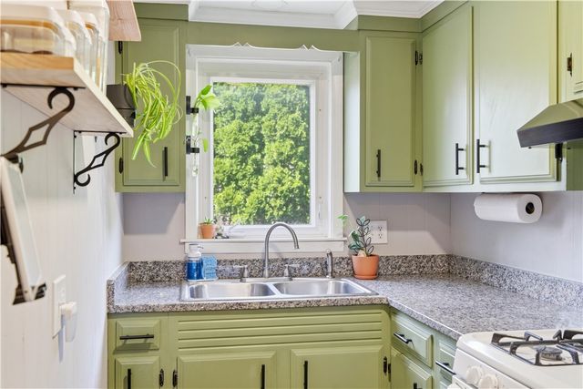 17 caporal Street, Cranston, RI 02910