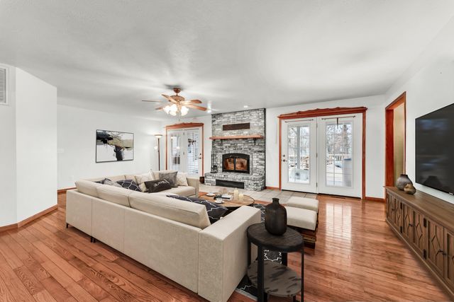 739 Timber Ridge Road, Marshfield, MO 65706