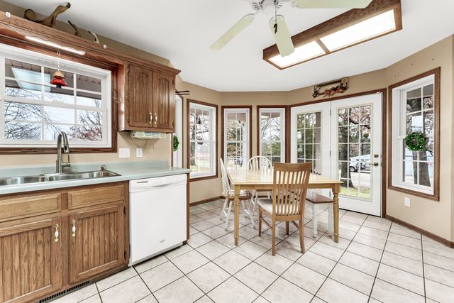 739 Timber Ridge Road, Marshfield, MO 65706