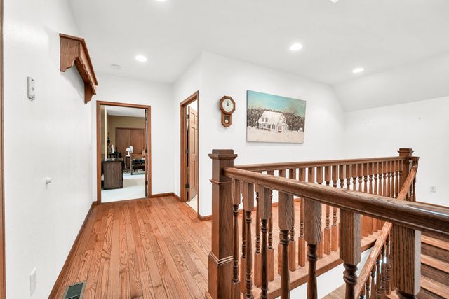 739 Timber Ridge Road, Marshfield, MO 65706