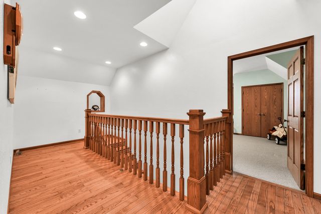 739 Timber Ridge Road, Marshfield, MO 65706