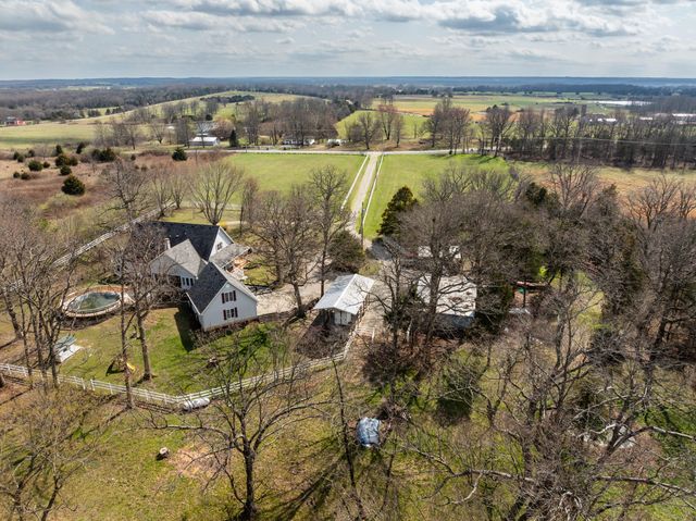 739 Timber Ridge Road, Marshfield, MO 65706