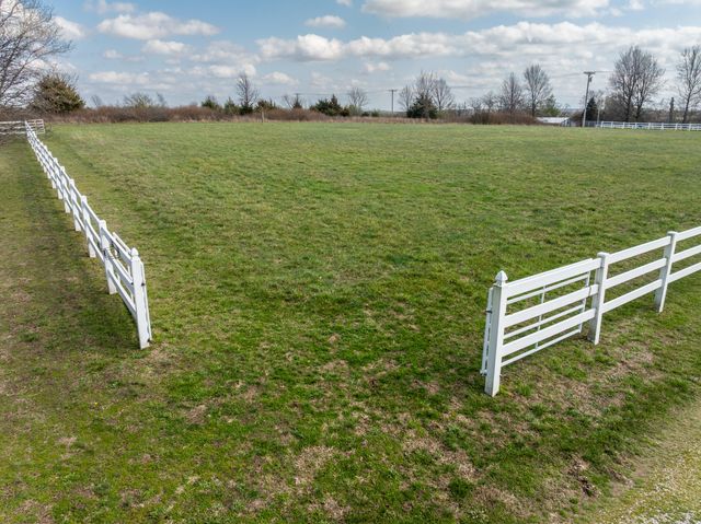 739 Timber Ridge Road, Marshfield, MO 65706