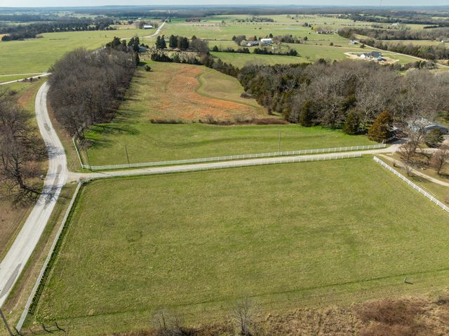 739 Timber Ridge Road, Marshfield, MO 65706