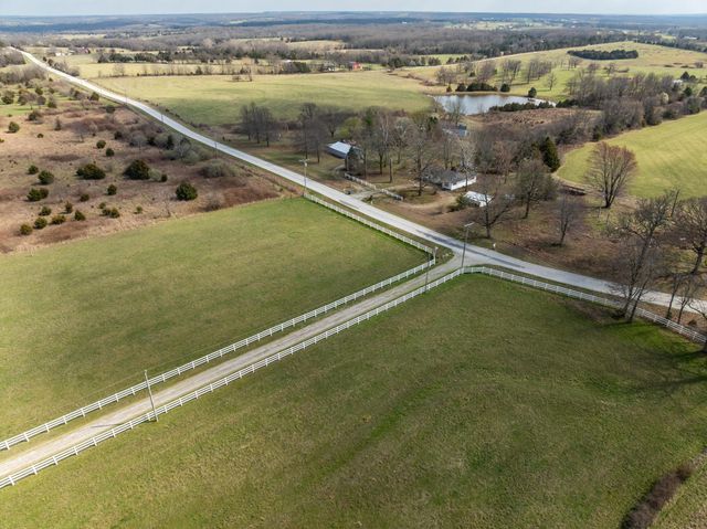 739 Timber Ridge Road, Marshfield, MO 65706