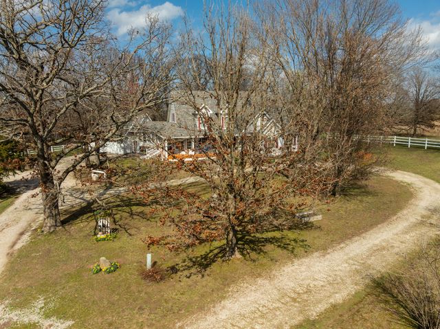 739 Timber Ridge Road, Marshfield, MO 65706