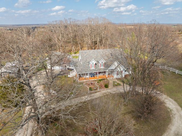 739 Timber Ridge Road, Marshfield, MO 65706