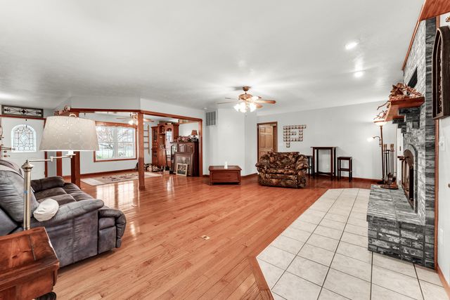 739 Timber Ridge Road, Marshfield, MO 65706