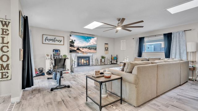 8001 Pickard Avenue NE, Albuquerque, NM 87110