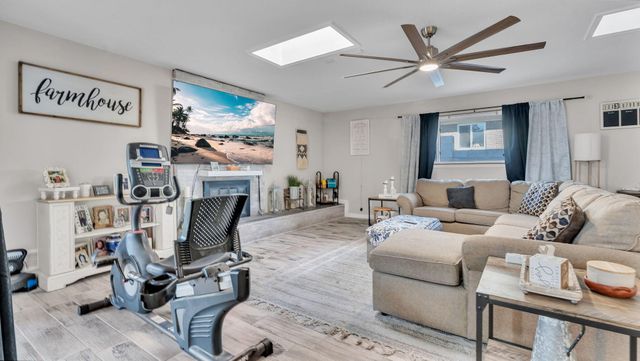 8001 Pickard Avenue NE, Albuquerque, NM 87110