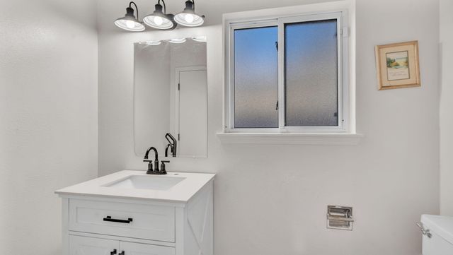 8001 Pickard Avenue NE, Albuquerque, NM 87110