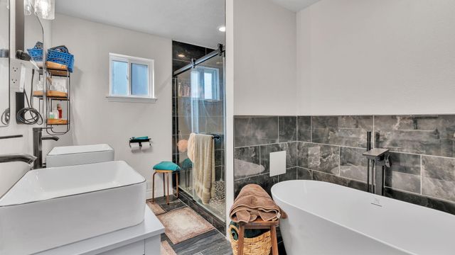 8001 Pickard Avenue NE, Albuquerque, NM 87110