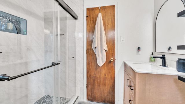 8001 Pickard Avenue NE, Albuquerque, NM 87110