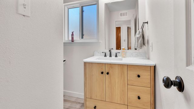 8001 Pickard Avenue NE, Albuquerque, NM 87110