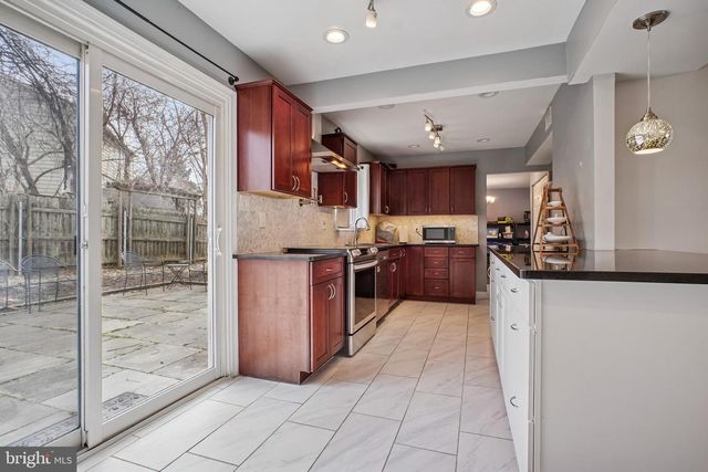 2205 HERMAN CT, Herndon, VA 20170