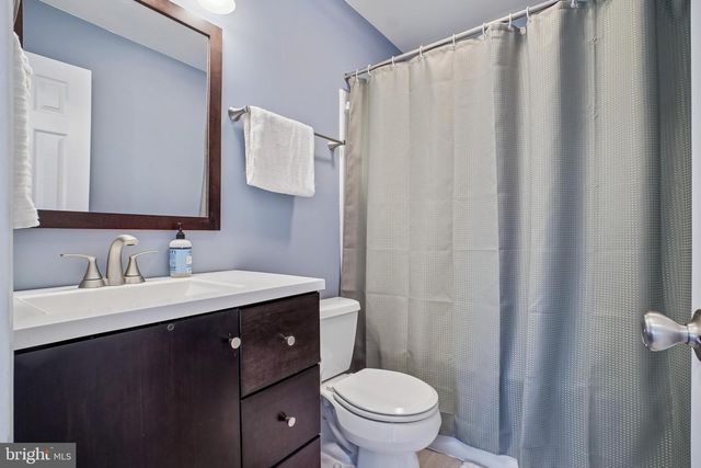 2205 HERMAN CT, Herndon, VA 20170