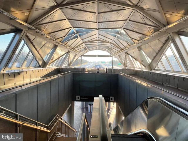 2205 HERMAN CT, Herndon, VA 20170