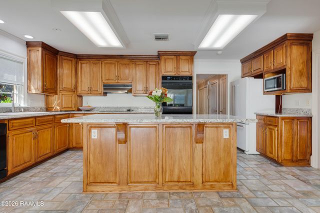110 Harolyn Park Drive, Lafayette, LA 70503