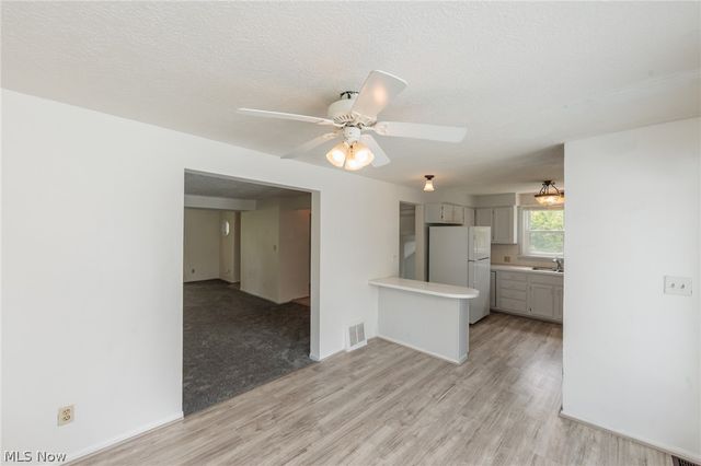 1984 W Turkeyfoot Lake Road, Barberton, OH 44203