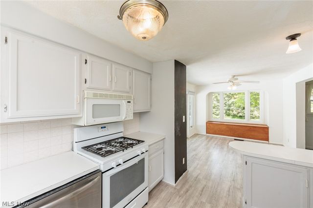 1984 W Turkeyfoot Lake Road, Barberton, OH 44203