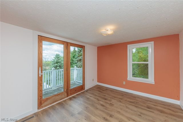 1984 W Turkeyfoot Lake Road, Barberton, OH 44203