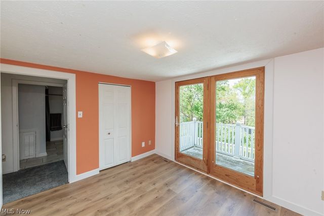 1984 W Turkeyfoot Lake Road, Barberton, OH 44203