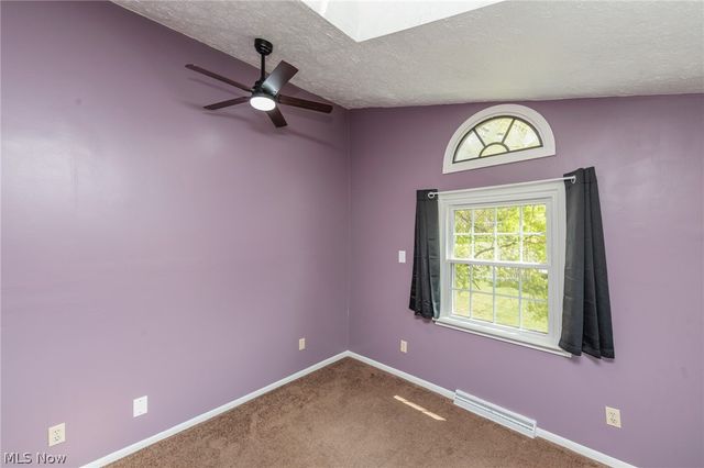 1984 W Turkeyfoot Lake Road, Barberton, OH 44203