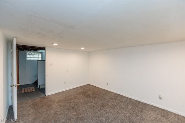 1984 W Turkeyfoot Lake Road, Barberton, OH 44203