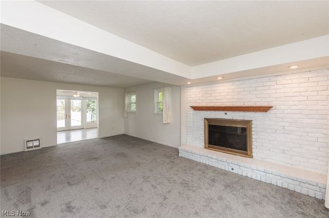 1984 W Turkeyfoot Lake Road, Barberton, OH 44203
