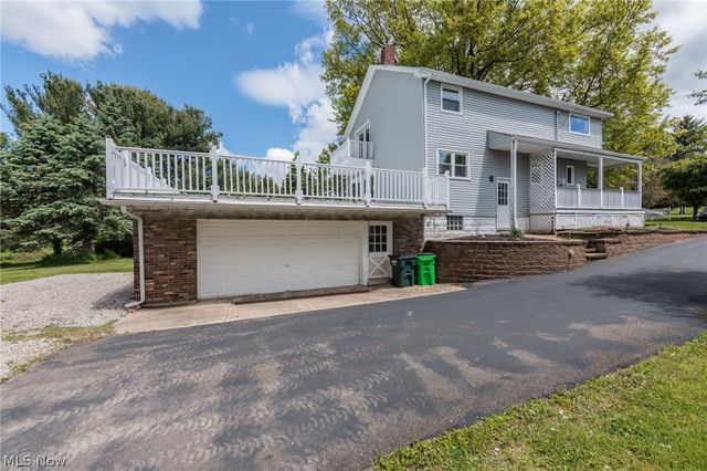 1984 W Turkeyfoot Lake Road, Barberton, OH 44203