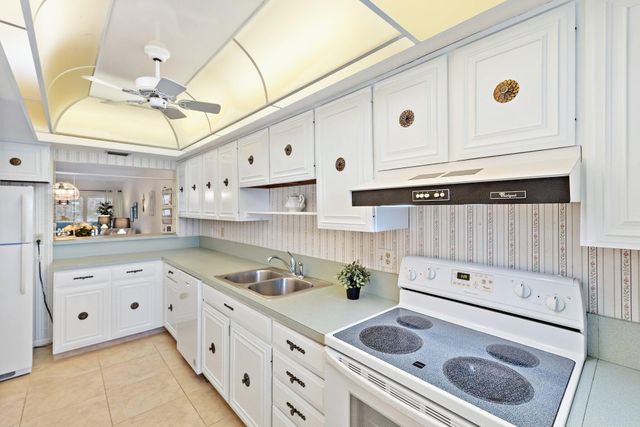 175 SE Saint Lucie Boulevard E156, Stuart, FL 34996