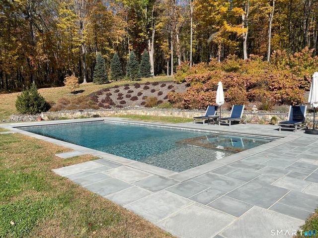 18 Ranney Hill Road, Roxbury, CT 06783