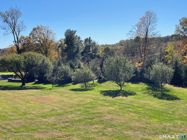 18 Ranney Hill Road, Roxbury, CT 06783