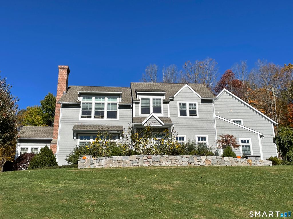 18 Ranney Hill Road, Roxbury, CT 06783