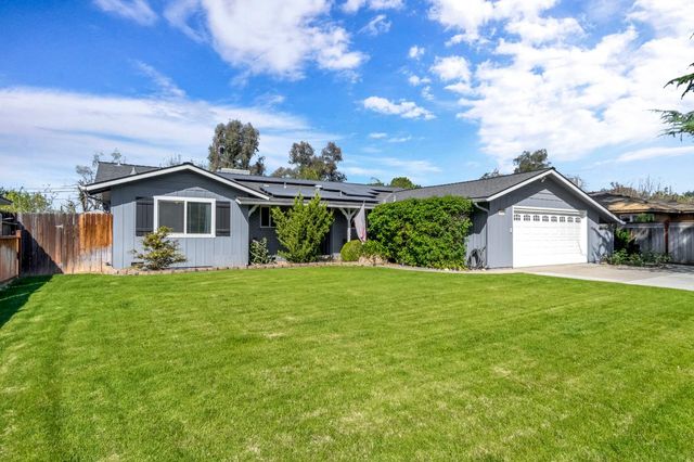 1035 E Fairmont Avenue, Fresno, CA 93704