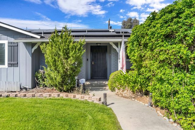 1035 E Fairmont Avenue, Fresno, CA 93704