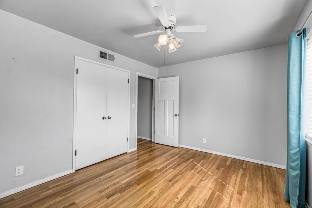 Image 21 of property listing at 1035 E Fairmont Avenue, Fresno, CA 93704