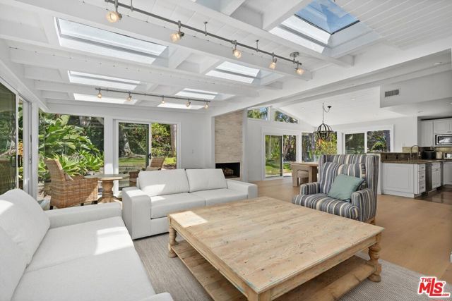 29260 Sea Lion Place, Malibu, CA 90265