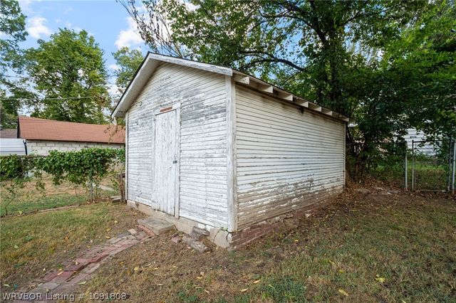 805 S 23rd Street, Fort Smith, AR 72901