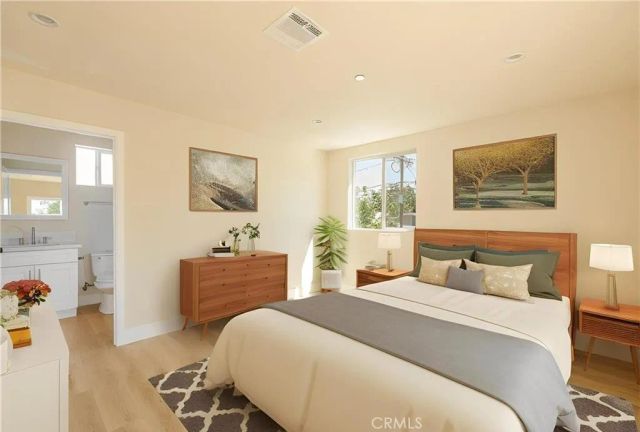 4928 8th Avenue, Los Angeles, CA 90043