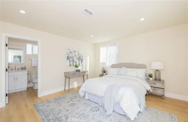 4928 8th Avenue, Los Angeles, CA 90043