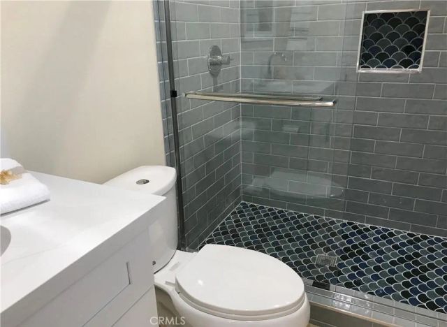 4928 8th Avenue, Los Angeles, CA 90043