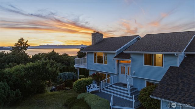 10005 77th Street SW, Lakewood, WA 98498