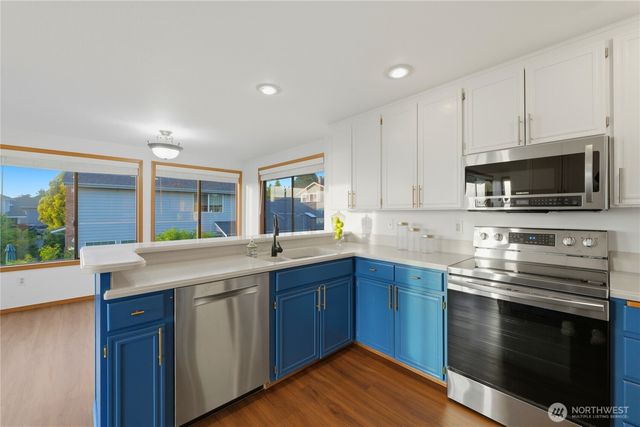 10005 77th Street SW, Lakewood, WA 98498