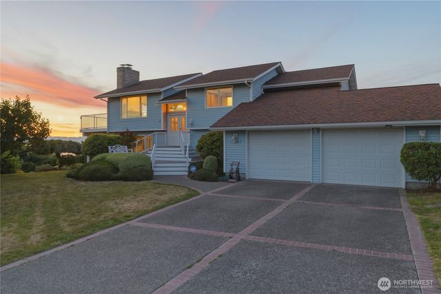 10005 77th Street SW, Lakewood, WA 98498